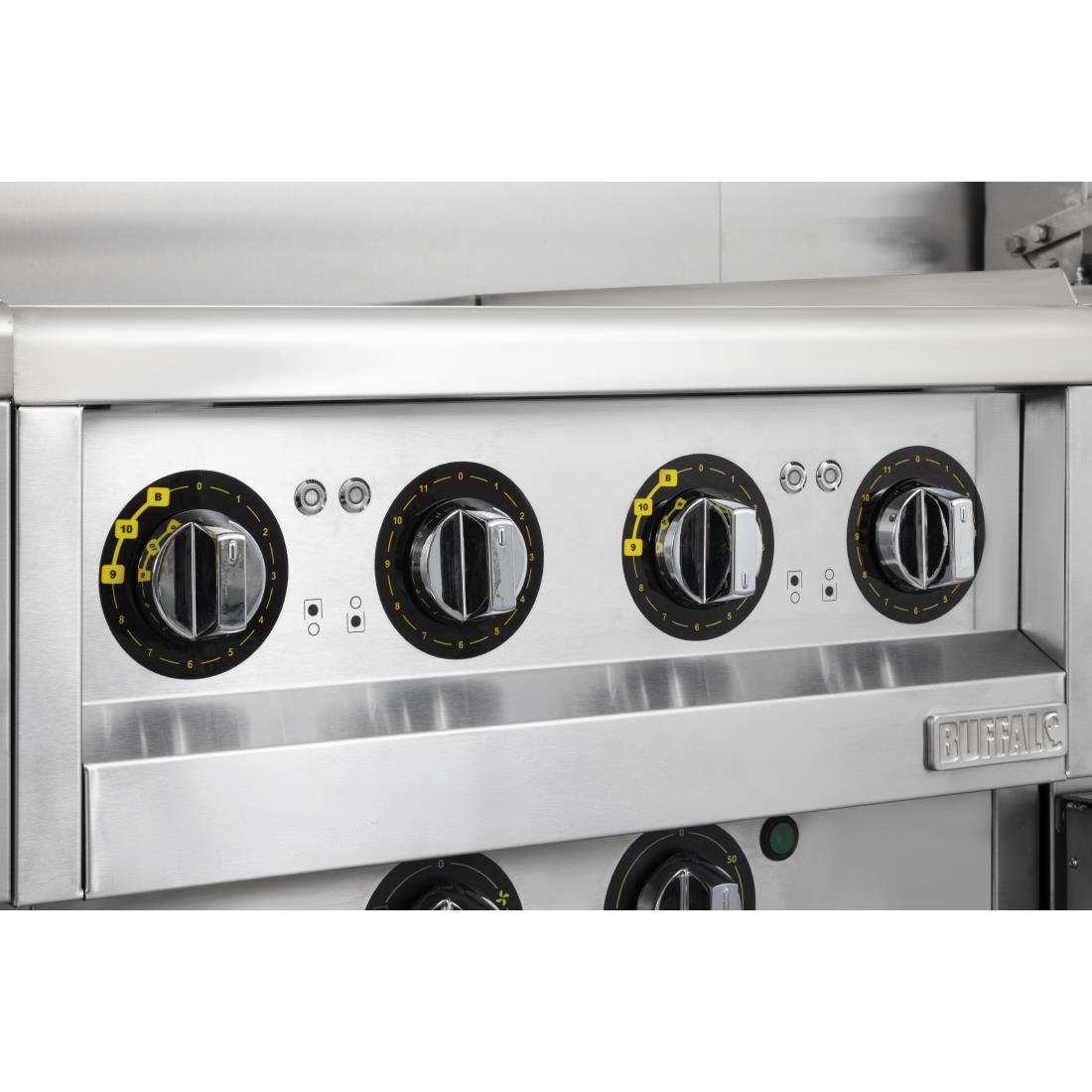 Buffalo 600 Serie 4 Zone Inductiekookplaat 2 x 3Kw. Let Op: Alleen Aanrechtmodel. Onderkast Wordt Apart Verkocht.