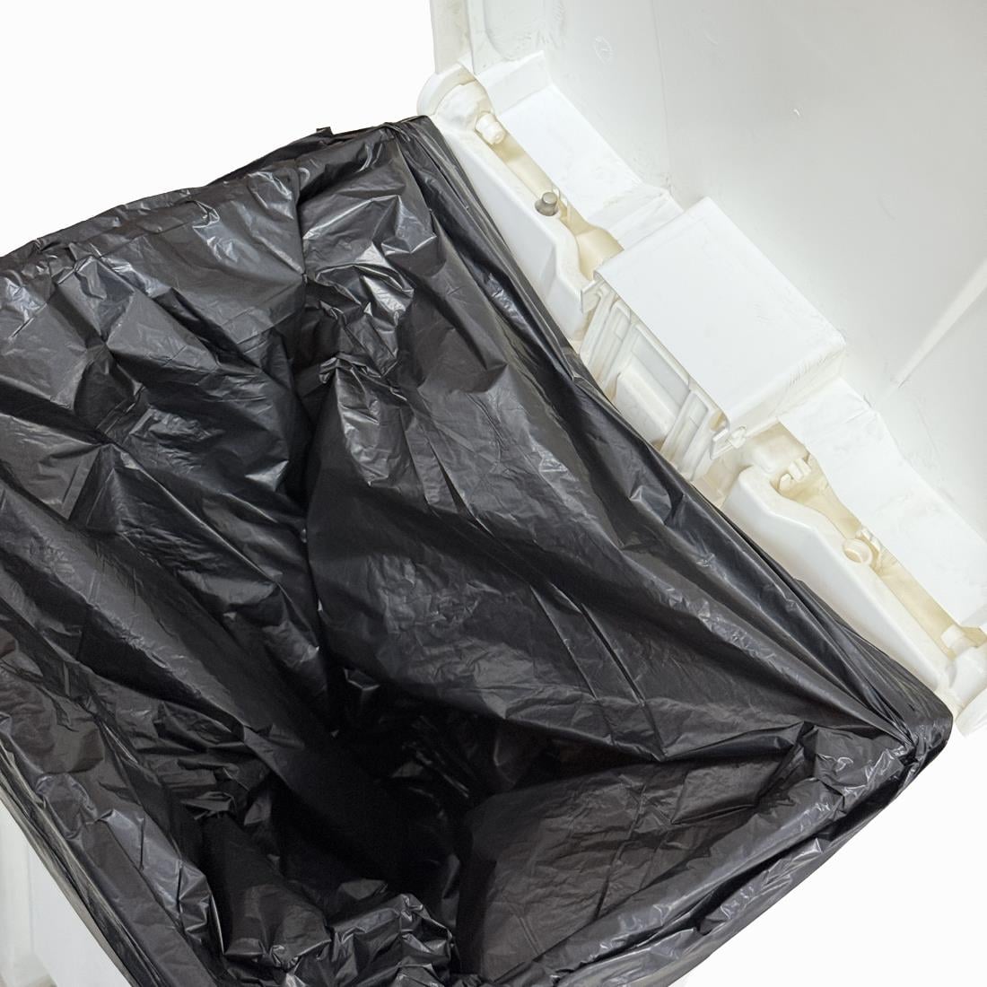 Nisbets Essentials Medium Duty Bin Bags Black 70Ltr (50 Pack)