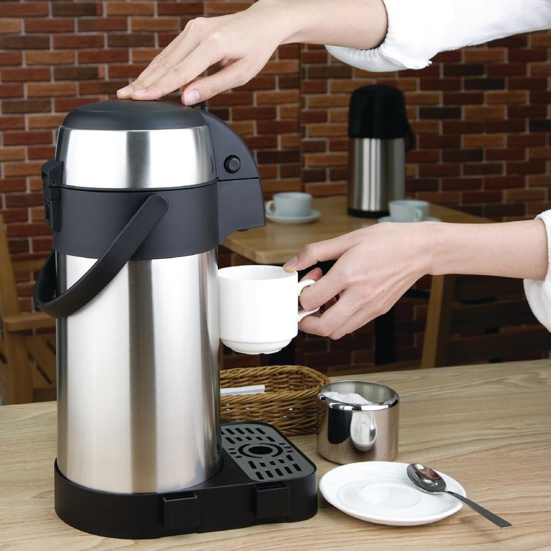 Olympia RVS thermoskan met pomp 3Ltr