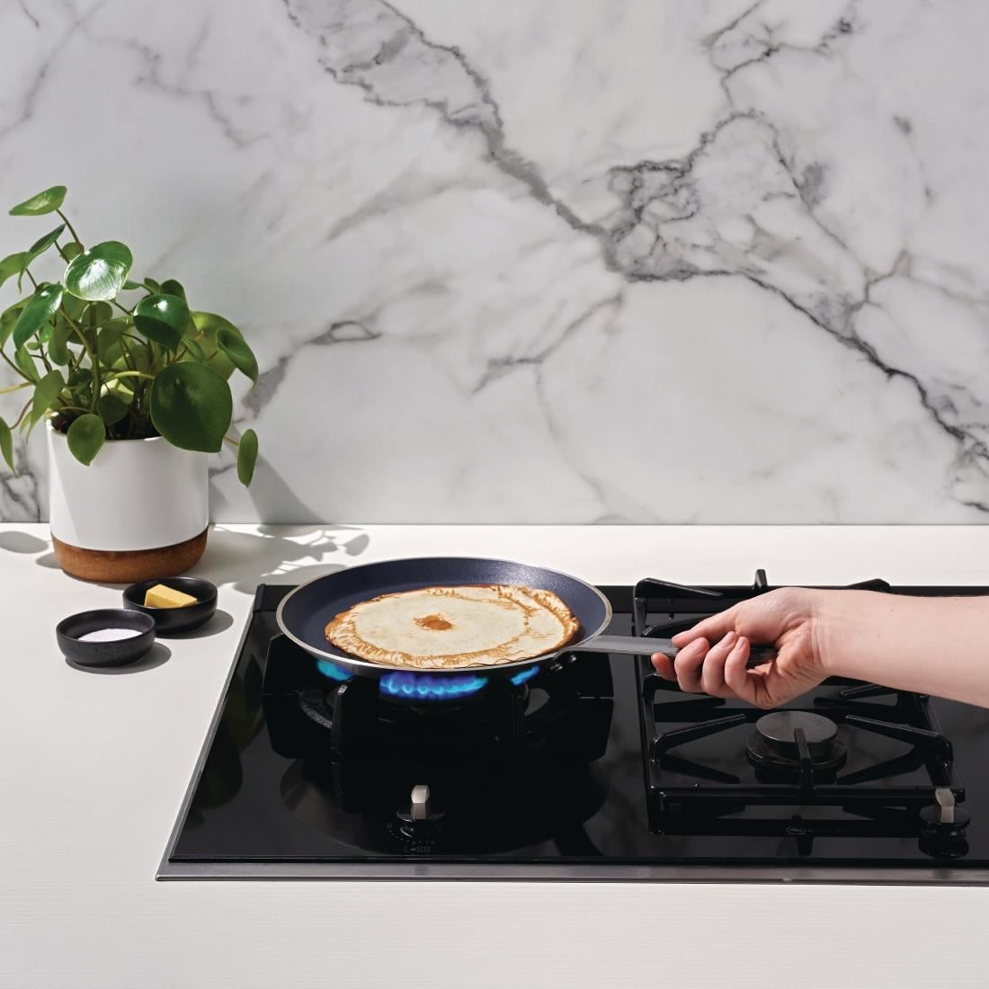 Vogue Aluminium Antiaanbaklaag Teflon Platinum Plus Crêpepan 26cm