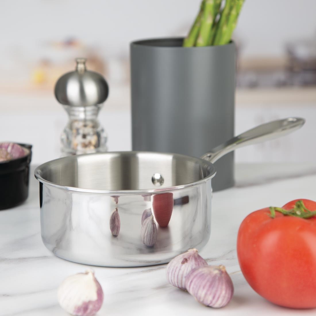 Vogue roestvrij staal & aluminium tri-wand sauspan 14cm
