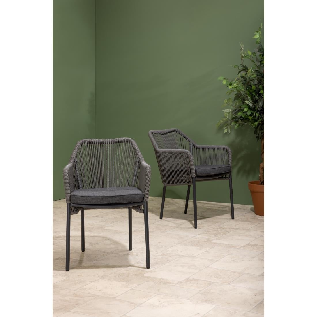 Bolero Bay PE gevlochten rattan outdoor armstoelen antraciet (2 stuks)