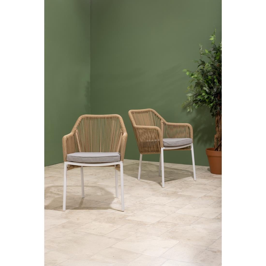 Bolero Bay PE gevlochten rattan outdoor armstoelen honingkleur (2stuks)